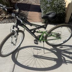 Huffy 6 Speed Mountain Bike 