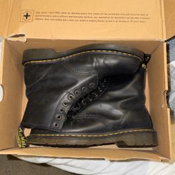 Dr Martens 