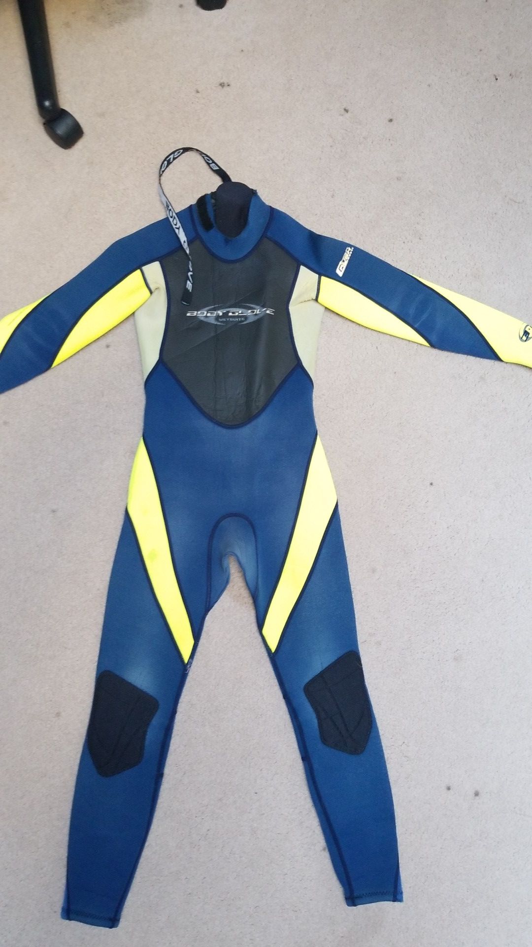 Body Glove wetsuit size 10 juniors