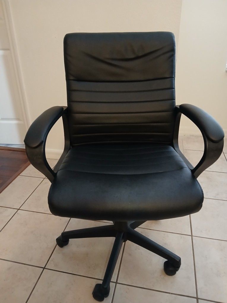 Black Office Chair