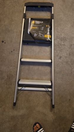 Gorilla Ladder 9ft 3 step