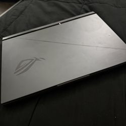 ASUS ROG Strix G16