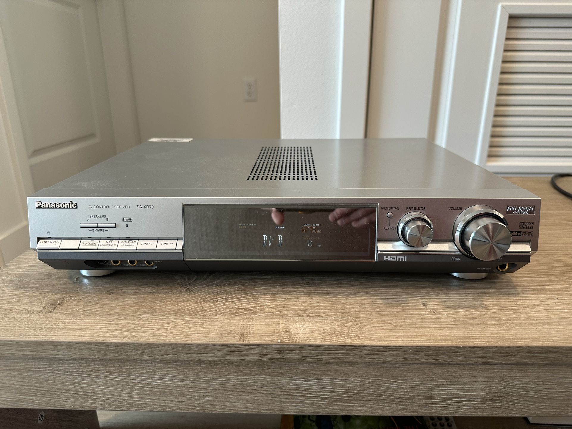 Panasonic AV CONTROL RECEIVER SA-XR70