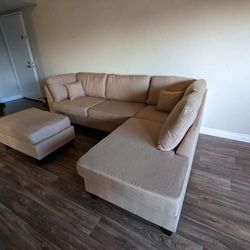 New Sand Sectional Couch! Free Delivery 🚚! Financing Available!