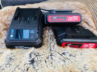 Hyper Tough 20V Max Fast Charger