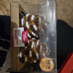 Salt & Pepper Shakers Snowy Acorn Style