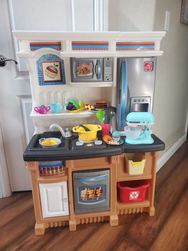 Beautiful Kitchen Toy 