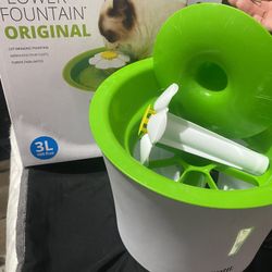 Catit Flower Water Fountain 