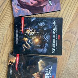 8 Dungeons & Dragons  5e Sourcebooks