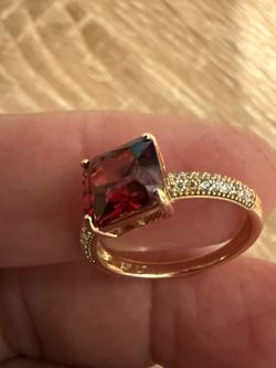 Garnet stone color ring