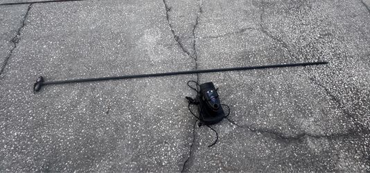 Micro power pole anchor with battery