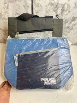 (1 ) Polar Pack,  Insulated 8 Can Cooler Tote Two  colors available