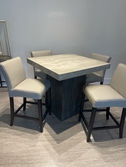 Living Spaces Counter Height table/chairs