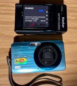 CASIO EXILIM EX-Z90 12.1MP Compact Digital Camera 5x Optical Zoom Blue Tested