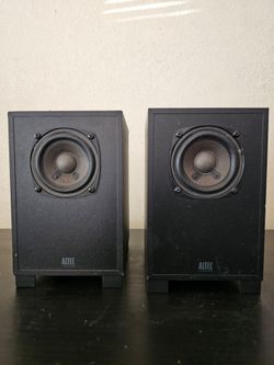Compact black bookshelf speakers - pair, model BX1221 - $20