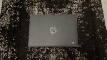 Laptop new , works perfectly in good condition