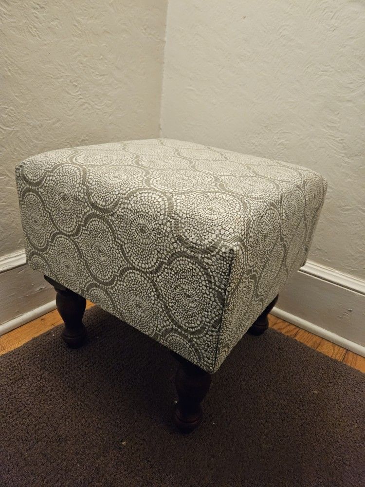 Upholstered Gray & White Fabric Pattern Design Ottoman Footstool