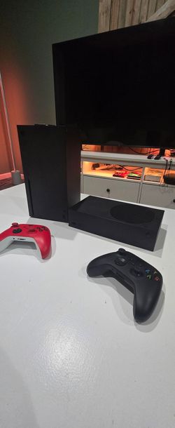 2 Xbox series X and S bundle