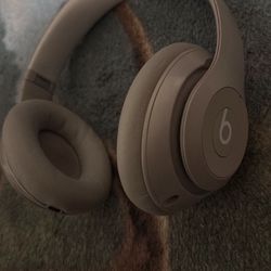 Beats Studio Pro 