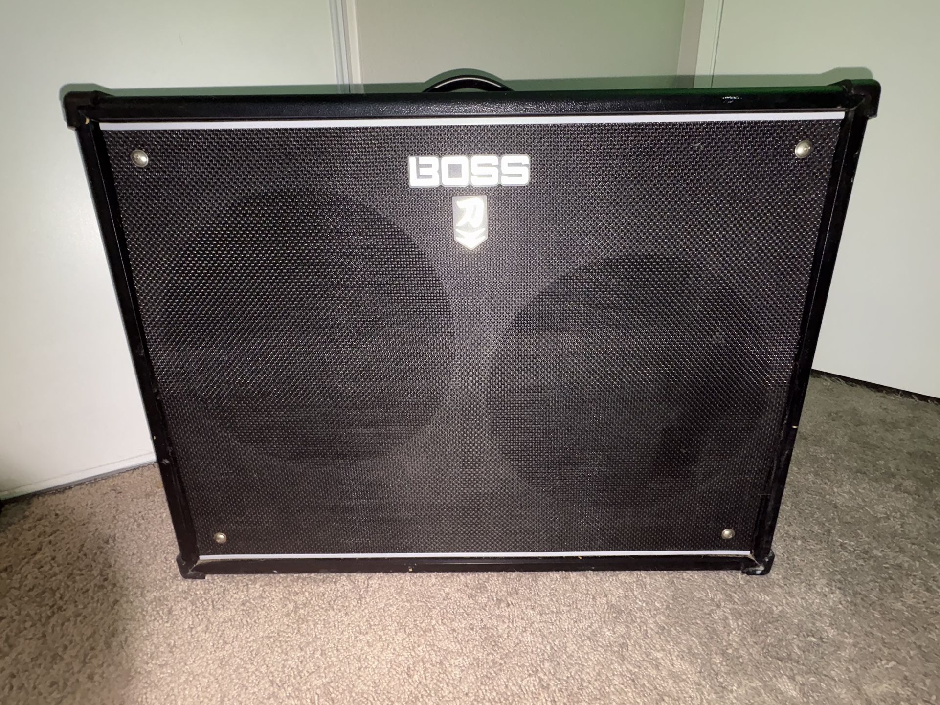 BOSS katana 150W 2x12 Guitar Cabinet