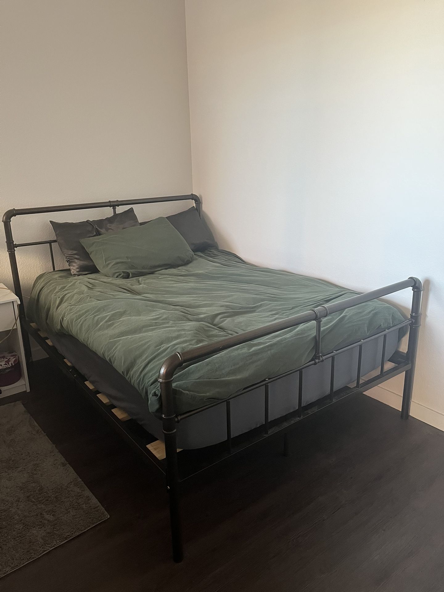 Full Size Metal Bed Frame