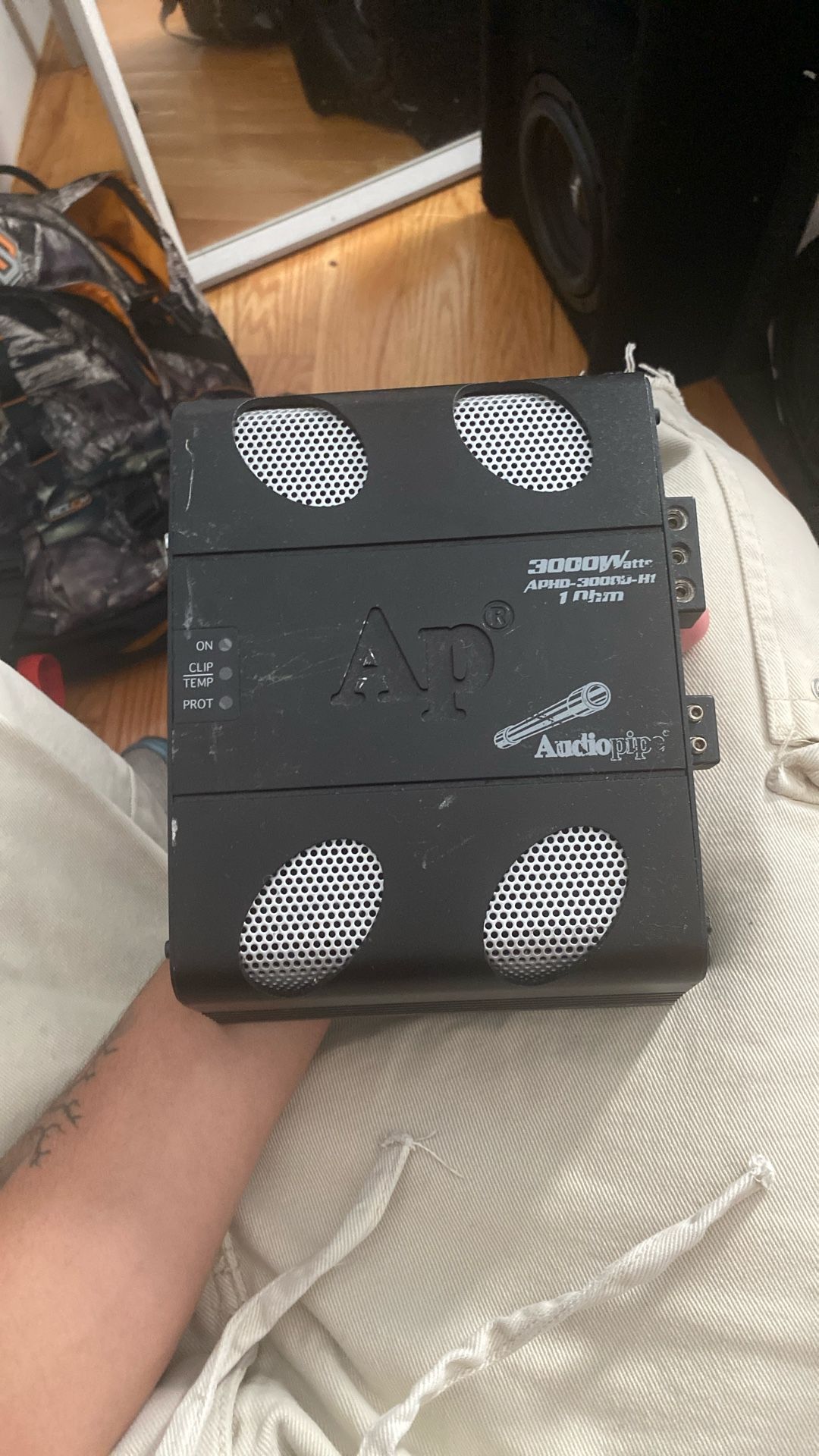 AudioPipe 3000watt amp