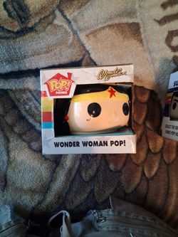 Superman and wonder women pop cups