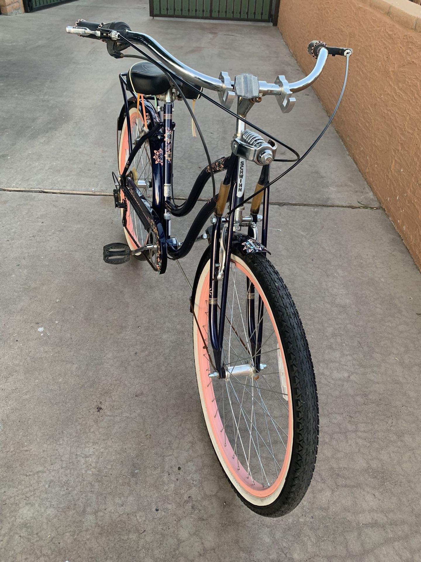 Schwinn 26 condesa women s cruiser bike hotsell