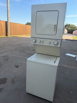 24” width Whirlpool Stacked Washer Dryer Unit