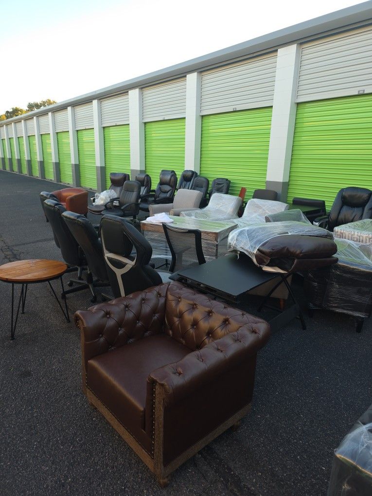 Office Furniture *Must GO*