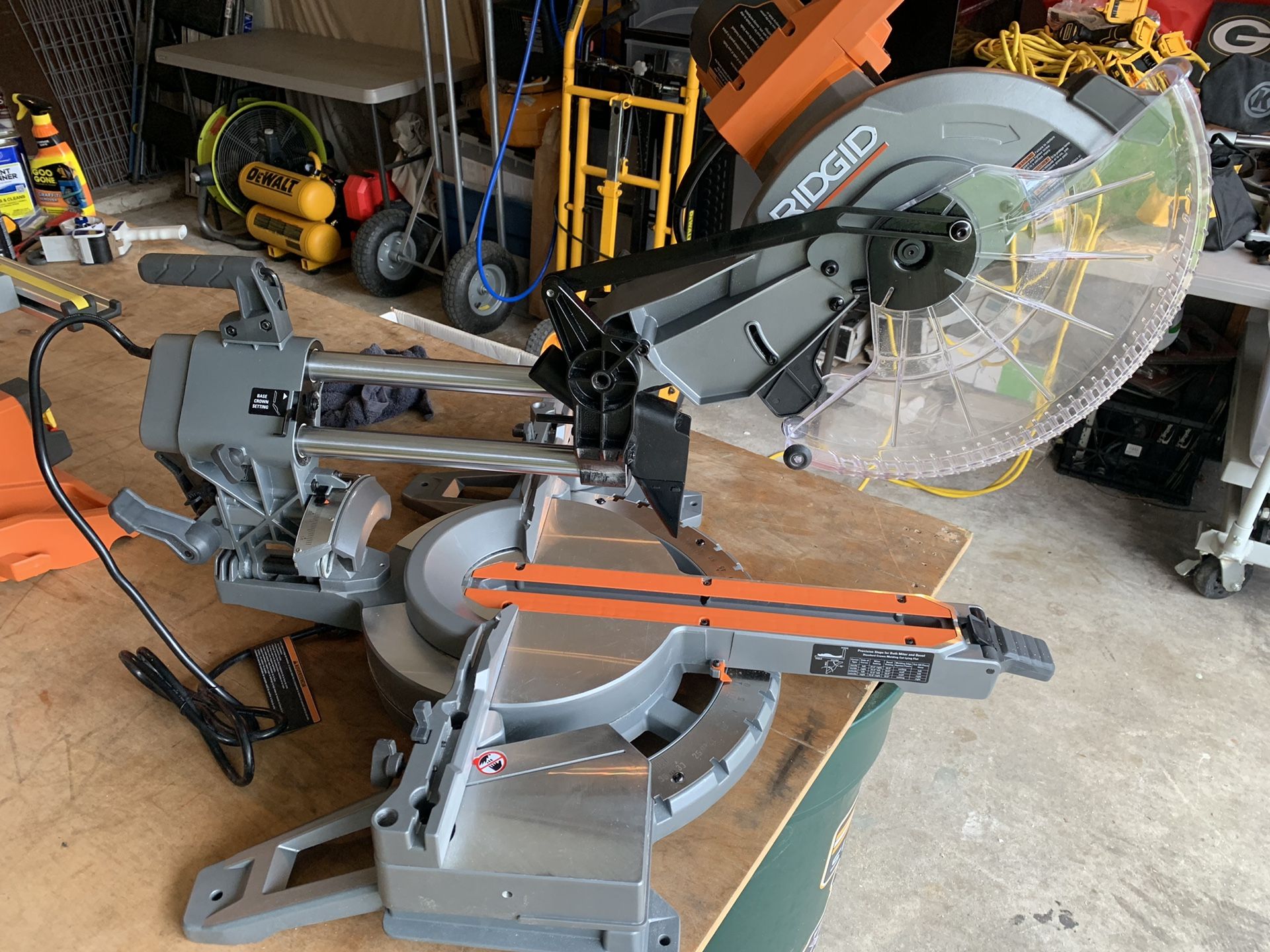 RIDGID 15 Amp Corded 12 in. Dual Bevel Sliding Miter Saw with 70° Miter Capacity (dewalt) - sold as pictured - runs great