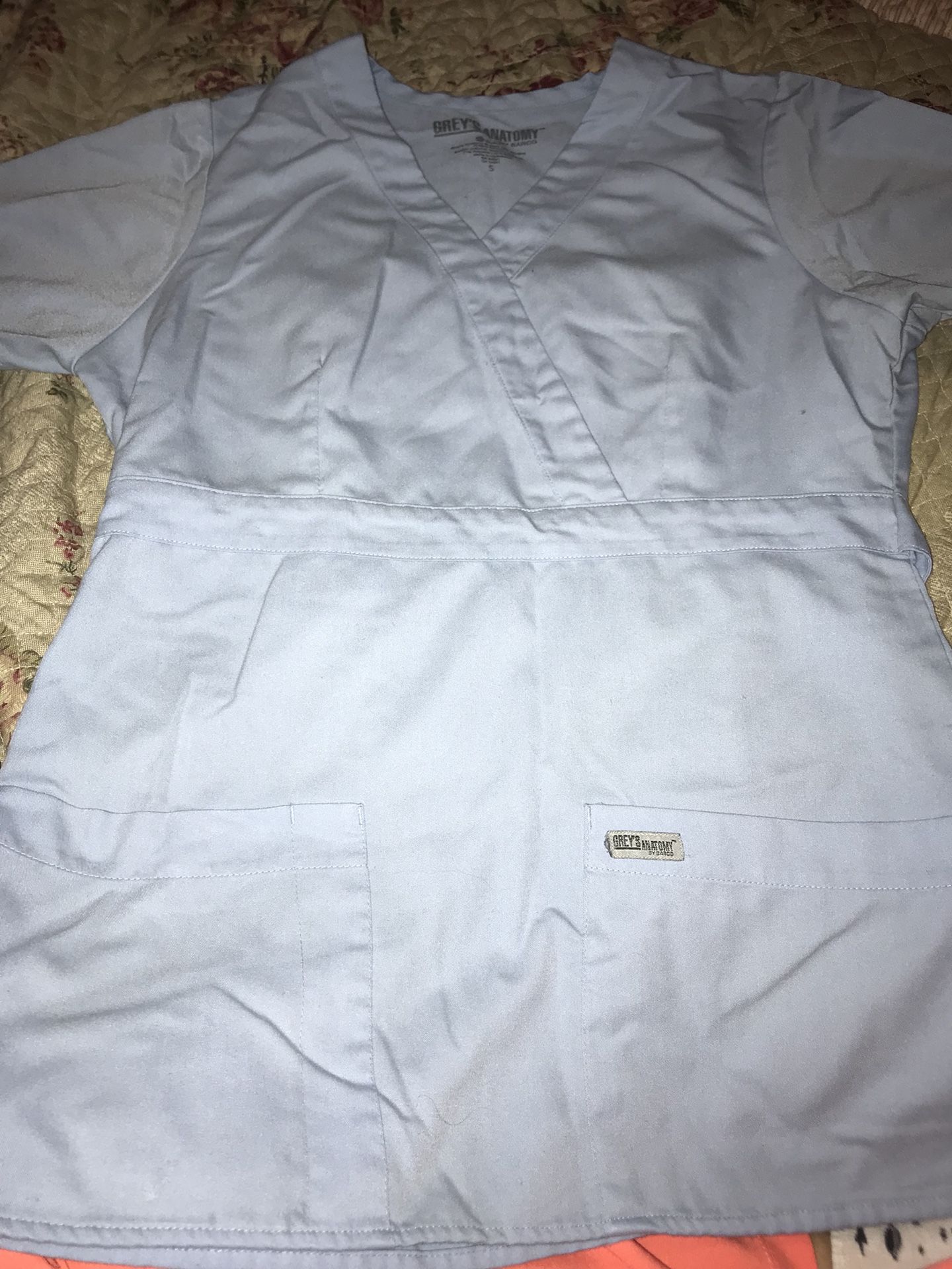 Greys anatomy size small scrub top $10