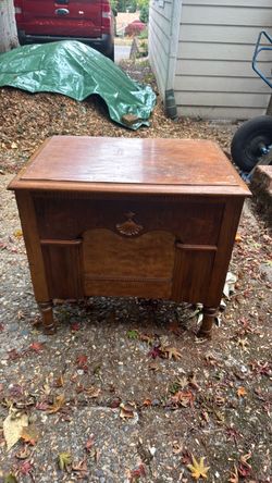 Bedside table