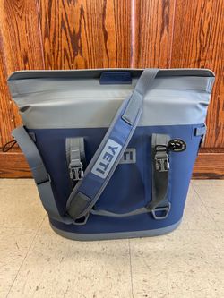 Yeti hopper m30 ice chest