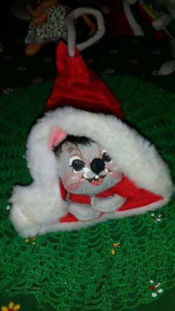 Christmas Analee Mouse on a hat
