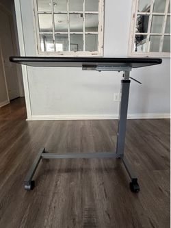 Vaunn Medical/Portable Sitting/Standing Cart With Wheels New