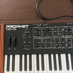 Prophet Rev-2 Synthesizer 