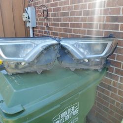2017 TOYOTA RAV4 HEADLIGHTS