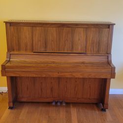 Yamaha Upright Piano with bench and lamp