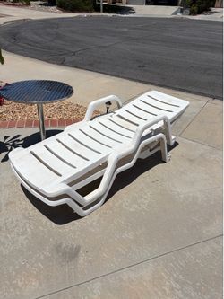Free Pool chaise lounge, Vacuum, office chair