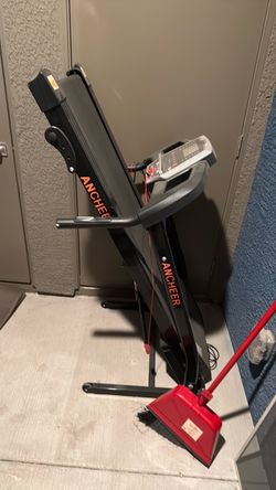Foldable treadmill