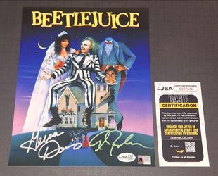 🔥 Geena Davis And Alec Baldwin Signed Autographed 8x10 Beetlejuice JSA COA 🔥