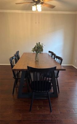 Dinning  table and chairs