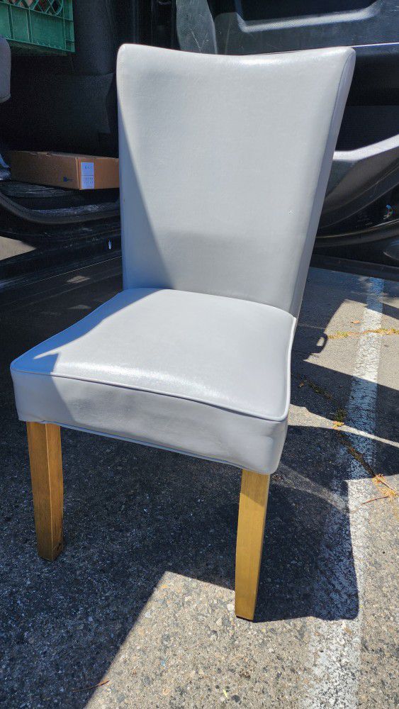 Beautiful GRAY WOODEN BASE CHAIR