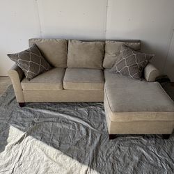 Pottery Barn Sectional ( Free Delivery  )