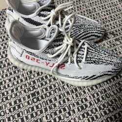 YEEZY ZEBRAS 