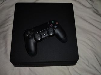 LIKE New, Sony PlayStation 4 PRO With Controller 