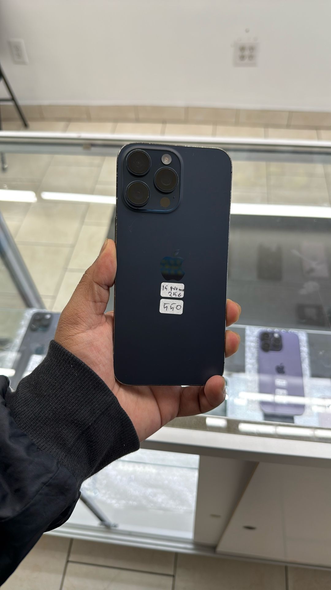 iPhone 15 Pro Max 256gb Unlocked (STORE)