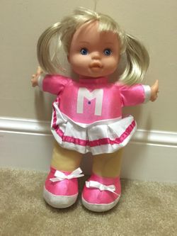 Cheerleader doll singing 5 songs