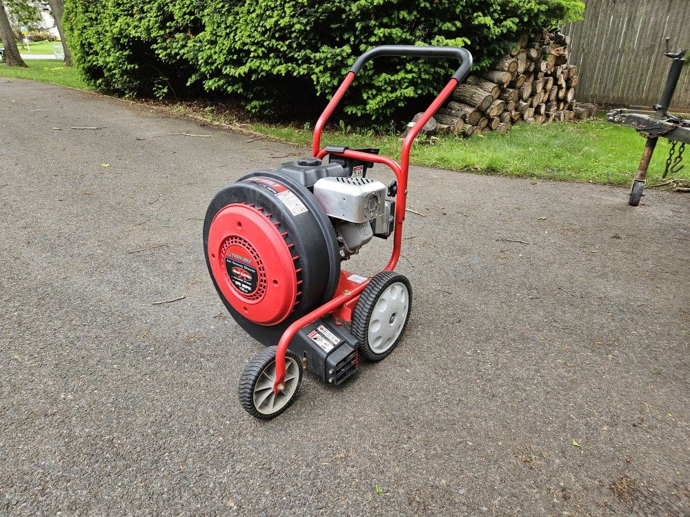 Troy Bilt Walk Behind Jet Sweep Blower